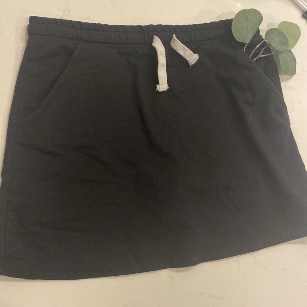 Size 14 kids Black skirt